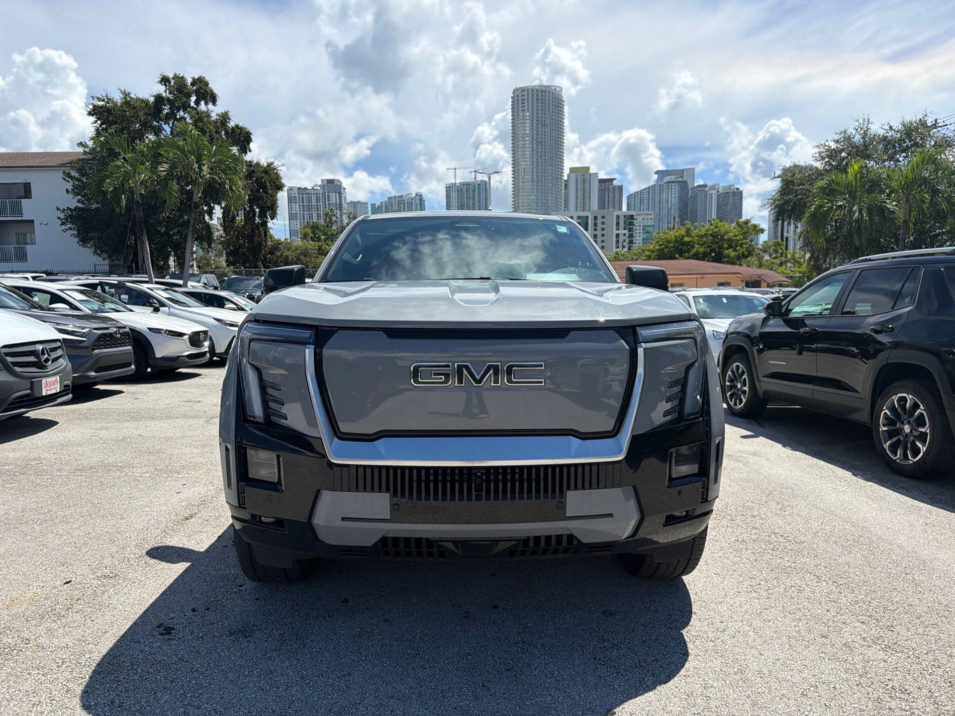 gmc sierra ev 2024 1GT401EL0RU400768 image gmc sierra ev 2024 1GT401EL0RU400768 image